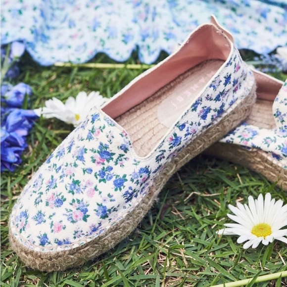 LoveShackFancy x Manebi Blue and Pink Floral Espadrilles NWT - Picture 2 of 5